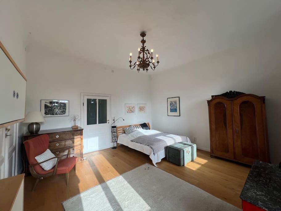 Beletage Johann Strauss Klosterneuburg Buitenkant foto